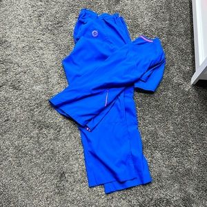 Koi Lite scrub set 3X